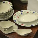 813 5784 DINNERWARE